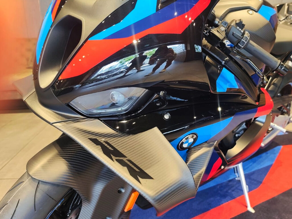 BMW M1000RR COMPETITION - Black, 2026 - פנס קדמי