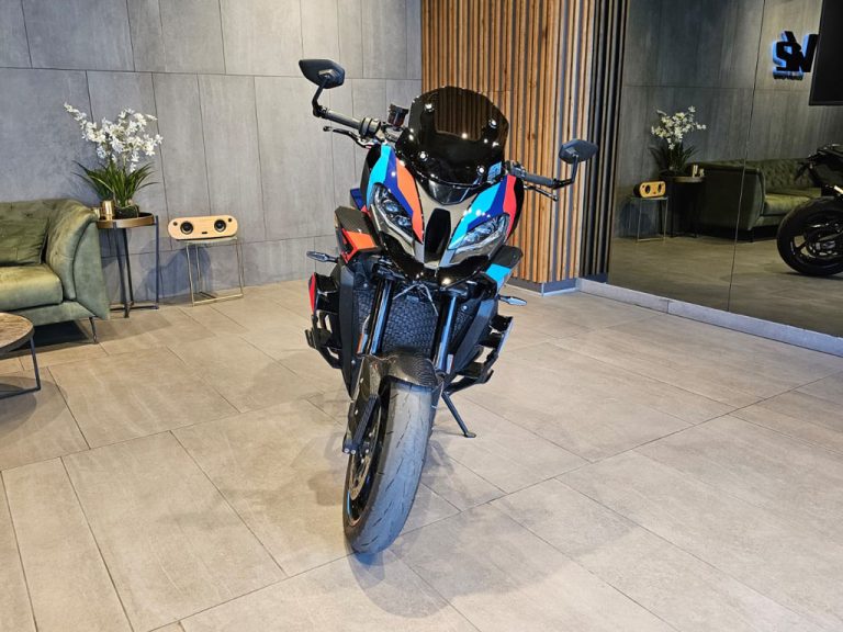 M1000XR(5)